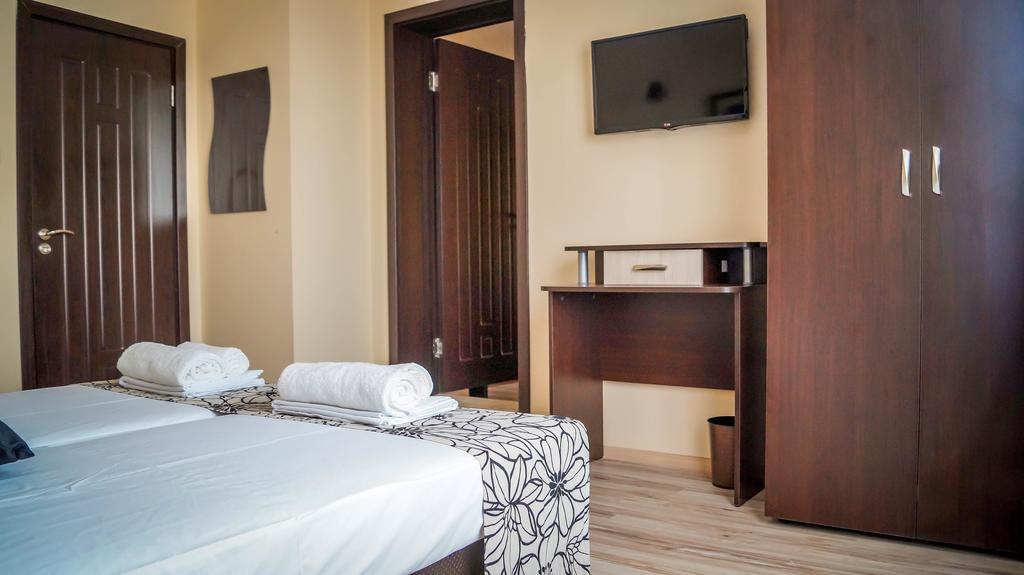 Priseltsi Guest House Meridi מראה חיצוני תמונה