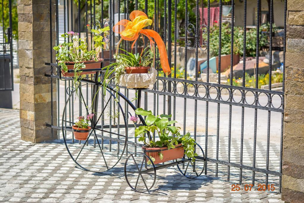 Priseltsi Guest House Meridi מראה חיצוני תמונה